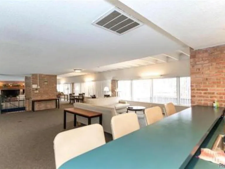 2126 Pauline Blvd #303 — Photo 8