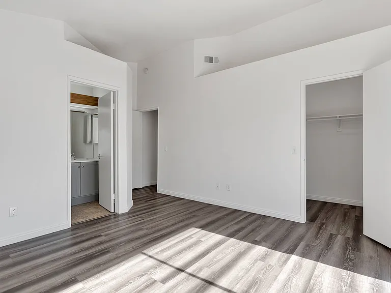 12145 Cobblestone Dr — Photo 16