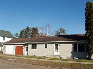 216 N Main St, Butternut, WI 54514