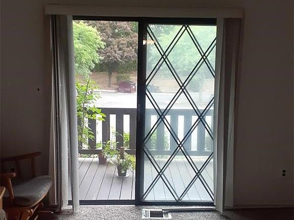 5th image of 5 Buckingham Ct #5