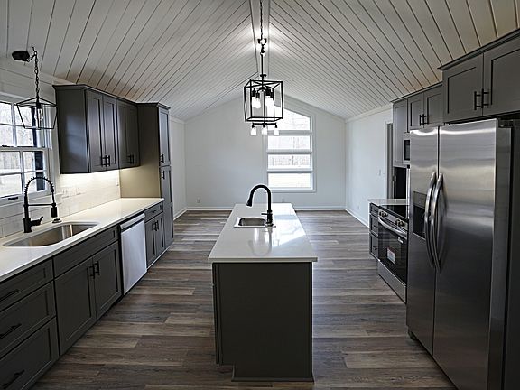 3rd image of 1021 Liberty Rd