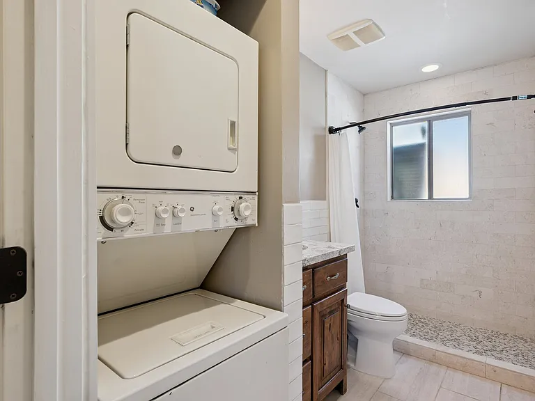 4208 N 38th St #2 — Photo 18