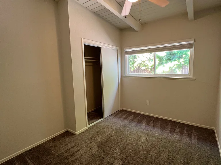 603 Johnson Ave — Photo 38
