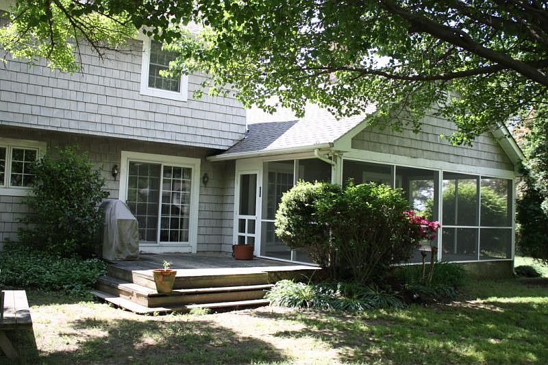 2nd image of 102 Prospect Bay Dr W