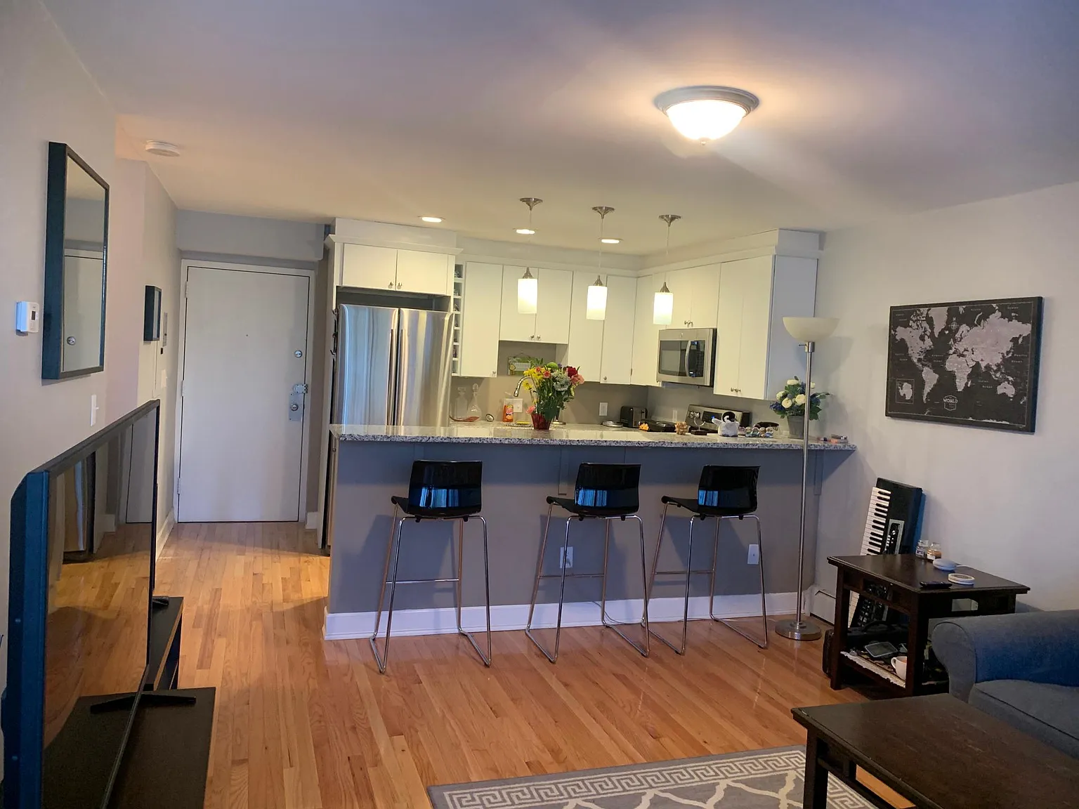 12 Inman St — Photo 2