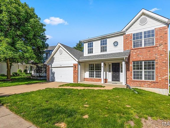 3rd image of 16987 Hickory Forest Ln