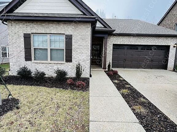 4th image of 136 Crabourne Dr