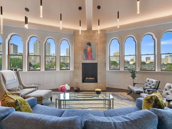201 W Brookline St #Penthouse 401, Boston, MA 02118