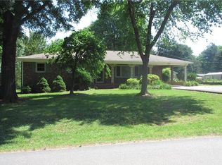 3960 Lai Ber Dr, Conover, NC 28613