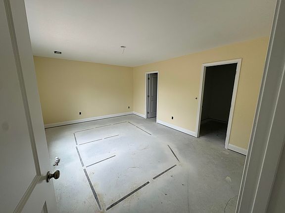 4th image of 4525 Easy St
