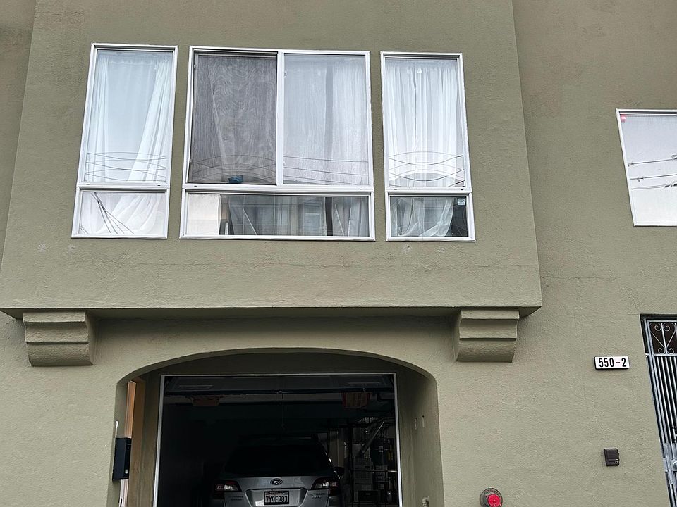 1st image of 550A 27th Ave