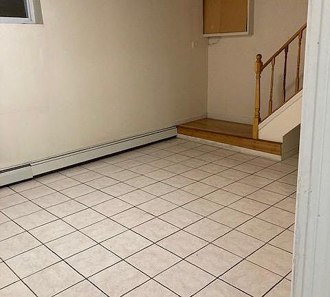 4th image of 10450 165th St