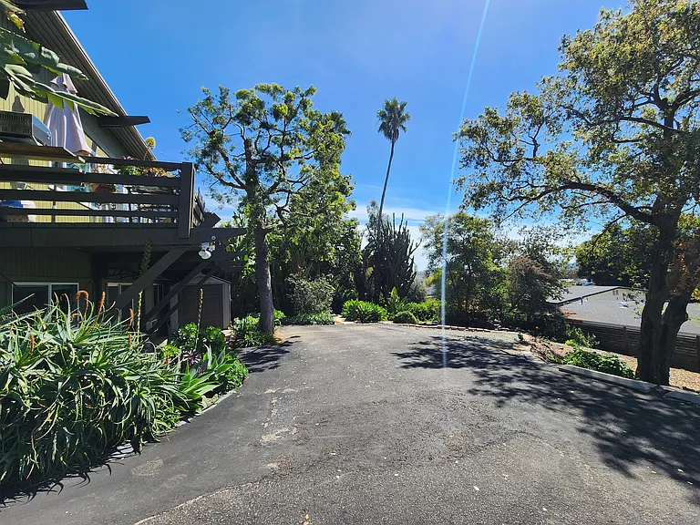 411 Idaho Ave #C — Photo 14