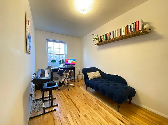 Rented by Dream Space Realty | media 23