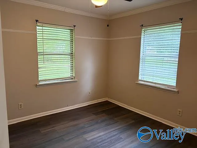1114 Terry Cir — Photo 8