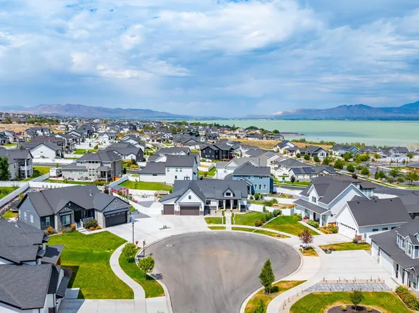 3727 S Larkspur Cir, Saratoga Springs, UT 84045