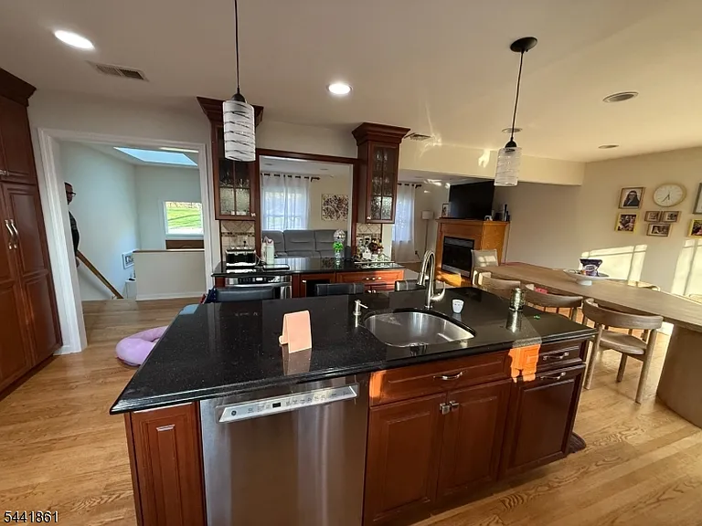 23 Kearney Ter — Photo 12
