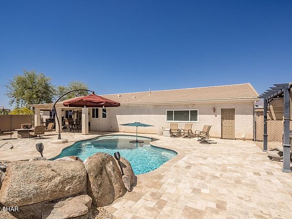 3rd image of 3485 Wallingford Ln