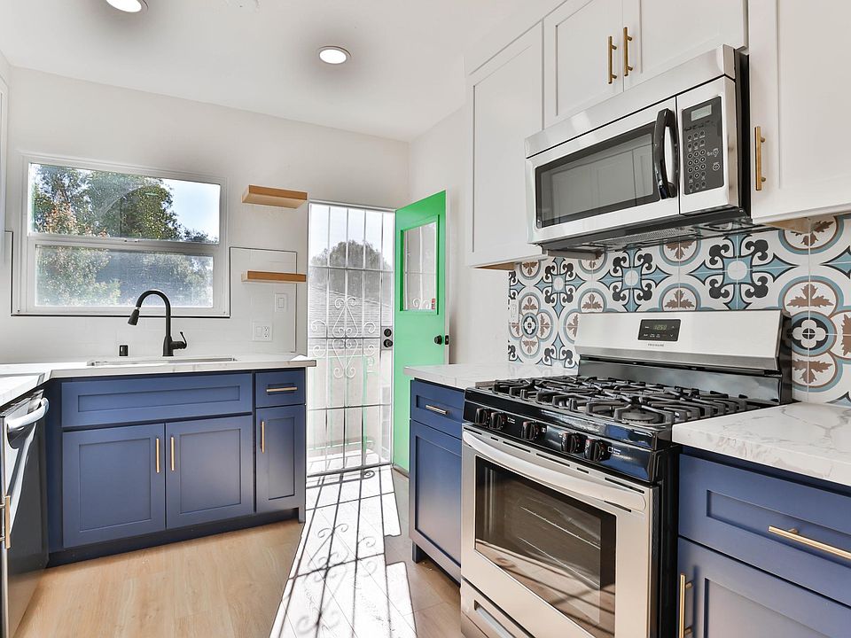 1st image of 3228-3232 32nd St #3228