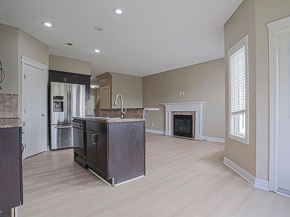 4th image of 1456 33b St NW