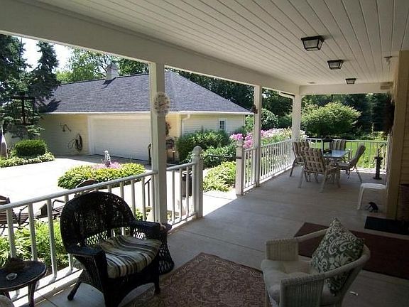 5th image of 4831 South Ln