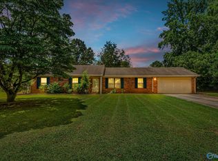 7811 Michael Ln SW, Huntsville, AL 35802