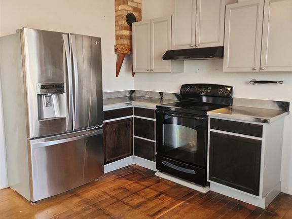3rd image of 510 E Alder Avenue