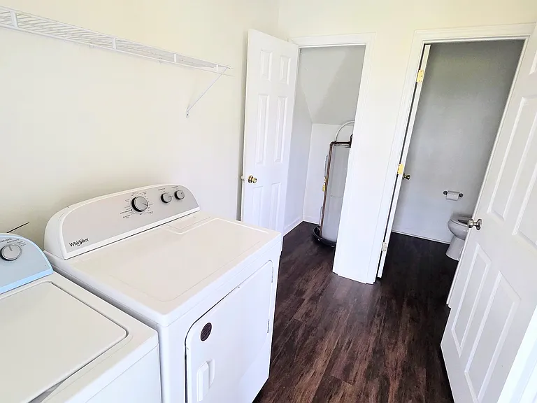 105 Wimbledon Ct — Photo 6
