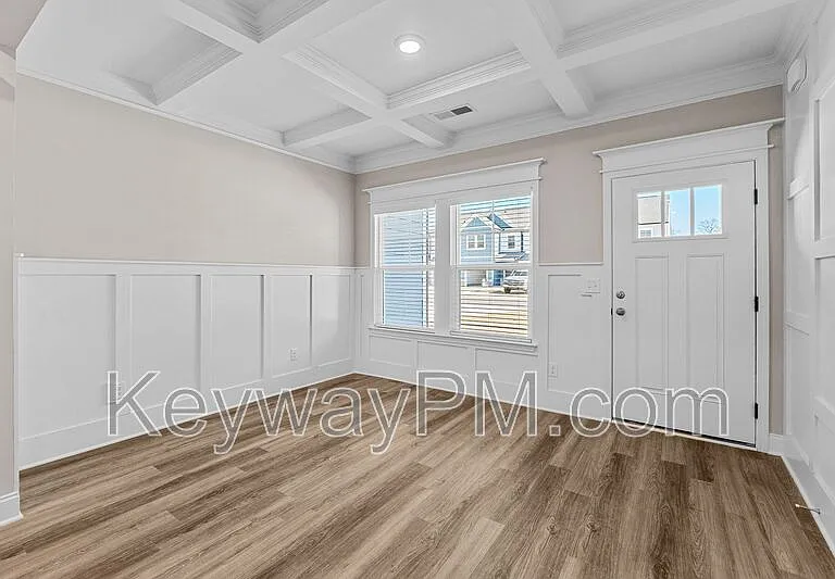 2103 Denmark Ave SE — Photo 3