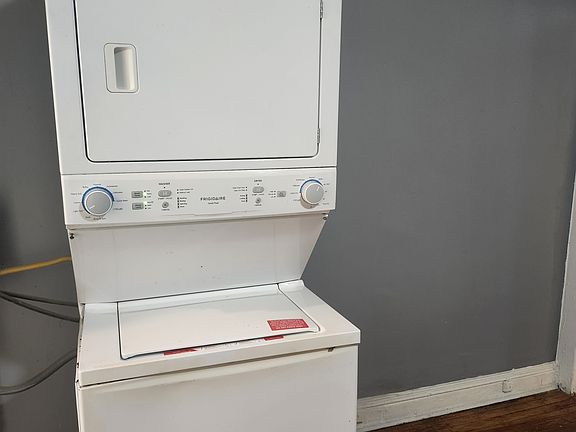 3rd image of 1917 Druid Hill Ave APT 3
