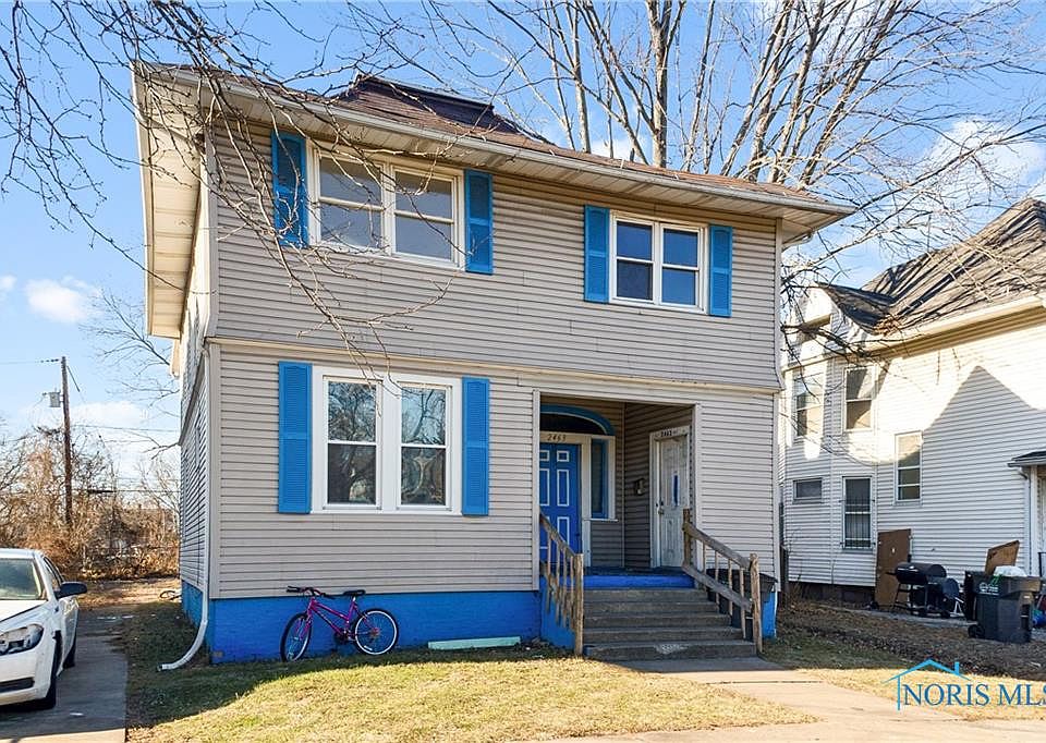 1st image of 2463 Lawrence Ave