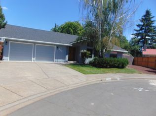 579 Cashmere Cir, Medford, OR 97504