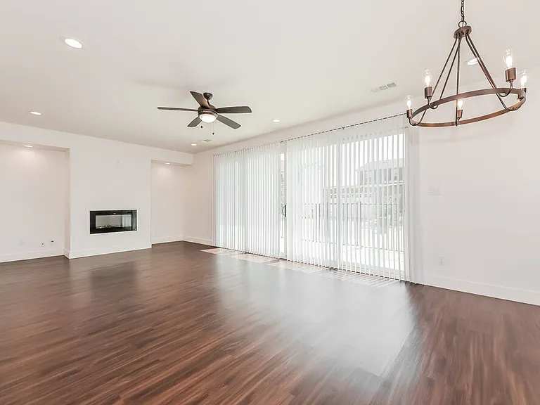 8589 Mulligan Pass — Photo 6