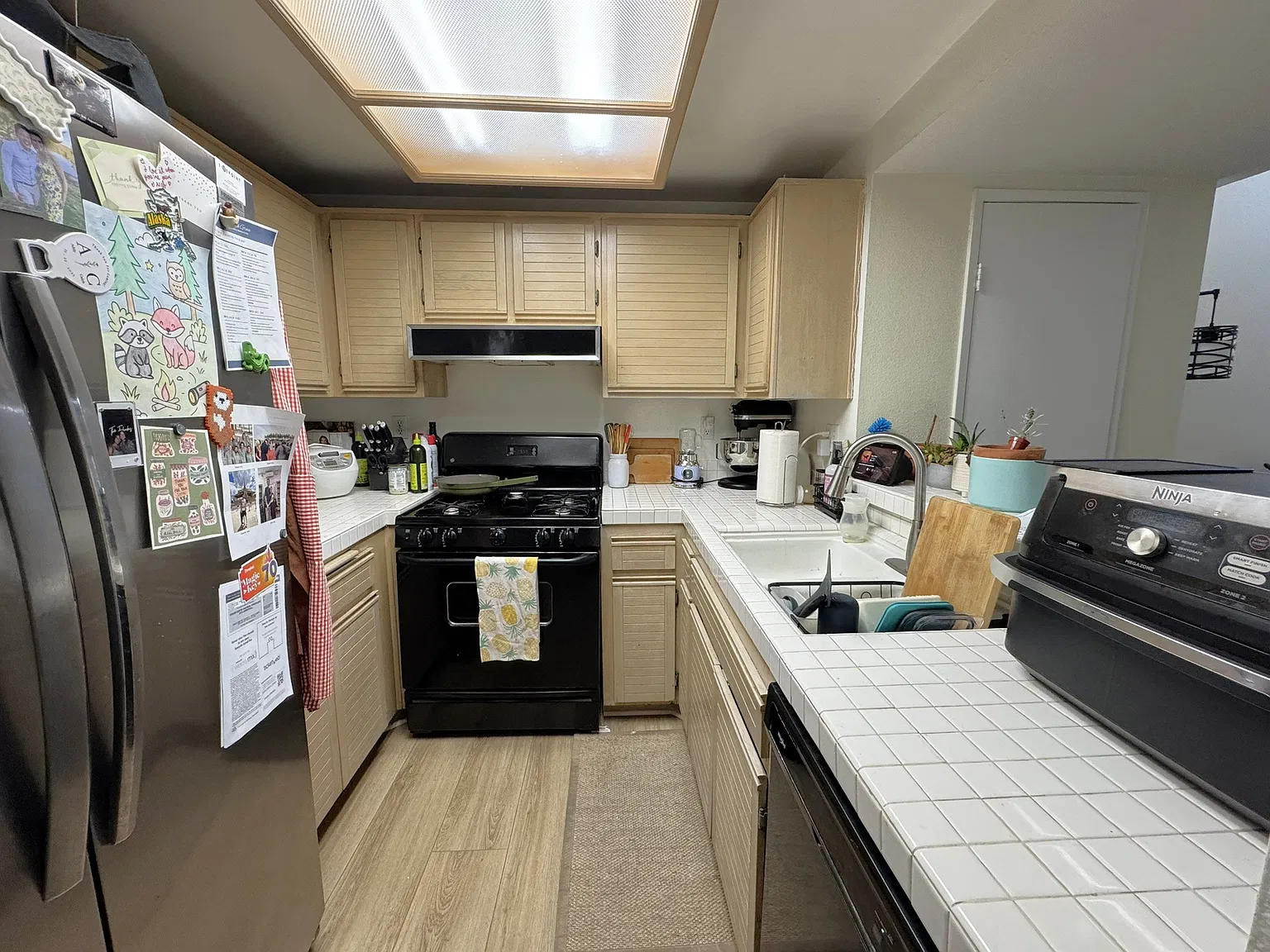 2 bed, 925 sqft, $2,350 — Photo 3