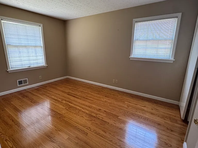 10507 Seatonville Rd — Photo 10