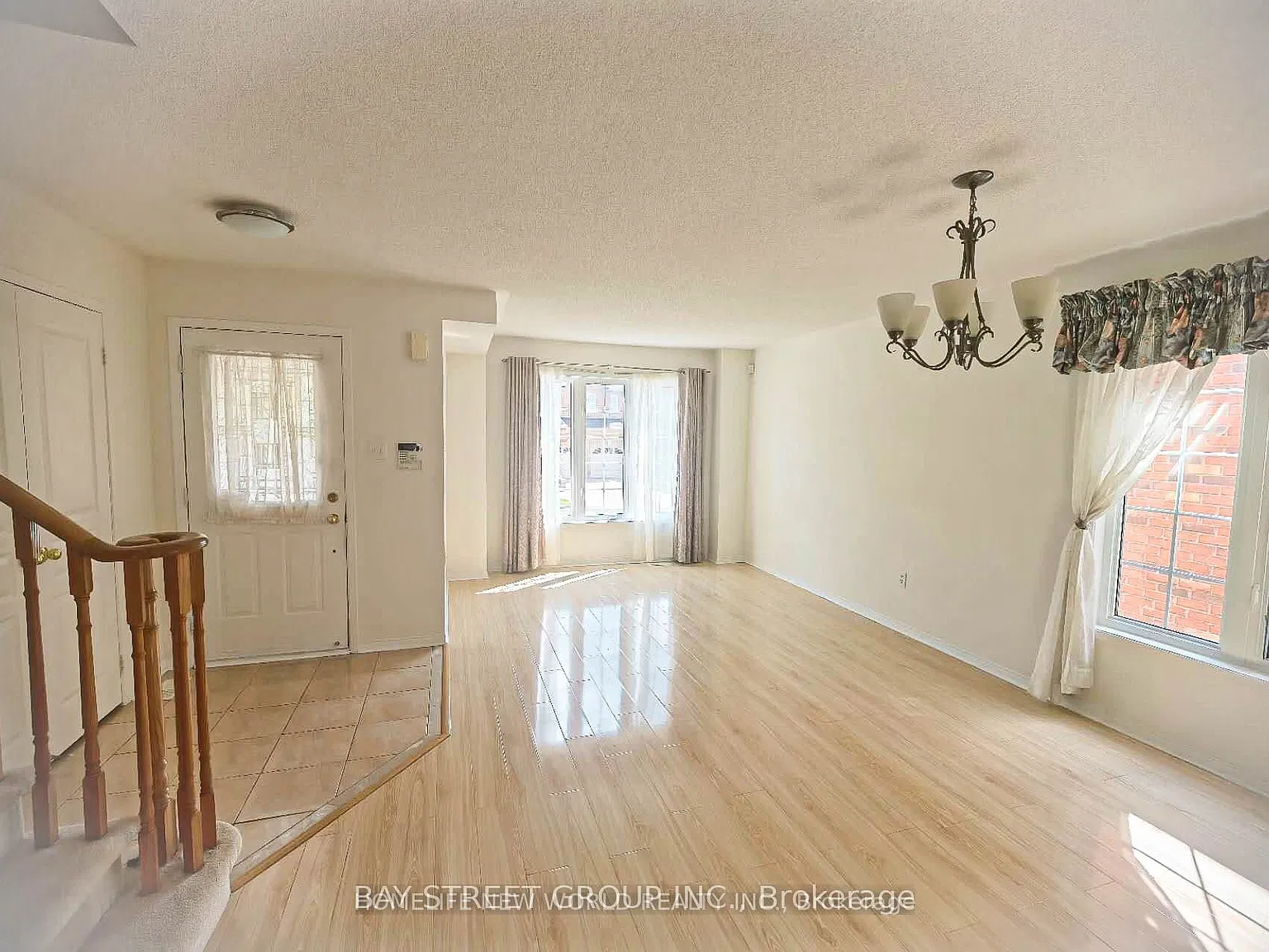 4 bed, $3,300 — Photo 3