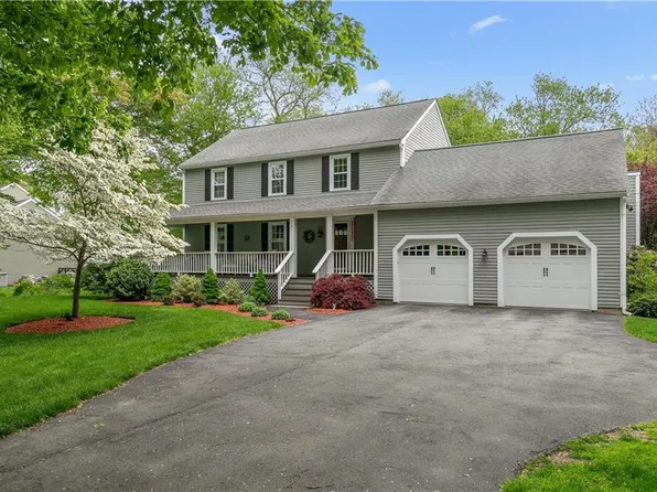 150 Middle Hwy, Barrington, RI 02806