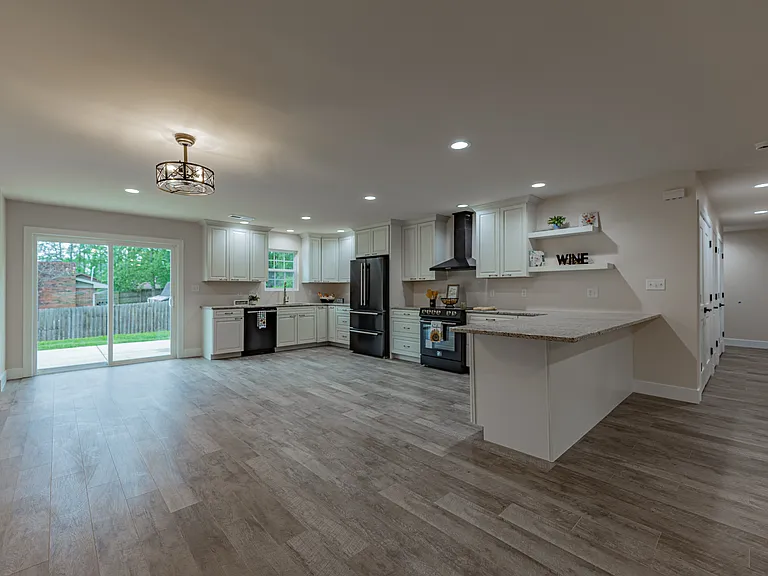 7711 Pamela Ln — Photo 6
