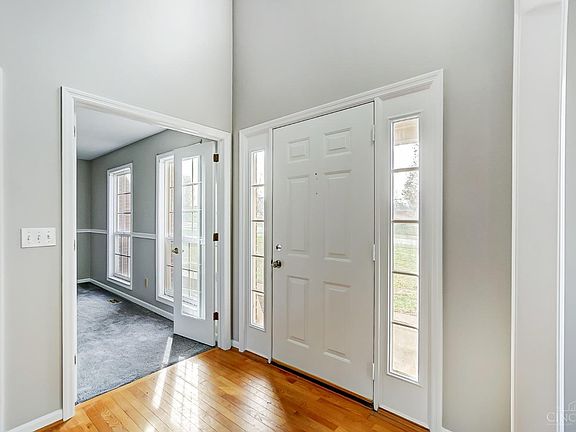 3rd image of 6468 Woodsong Dr