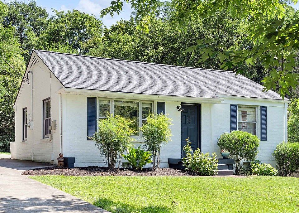 1st image of 3140 Cloverwood Dr