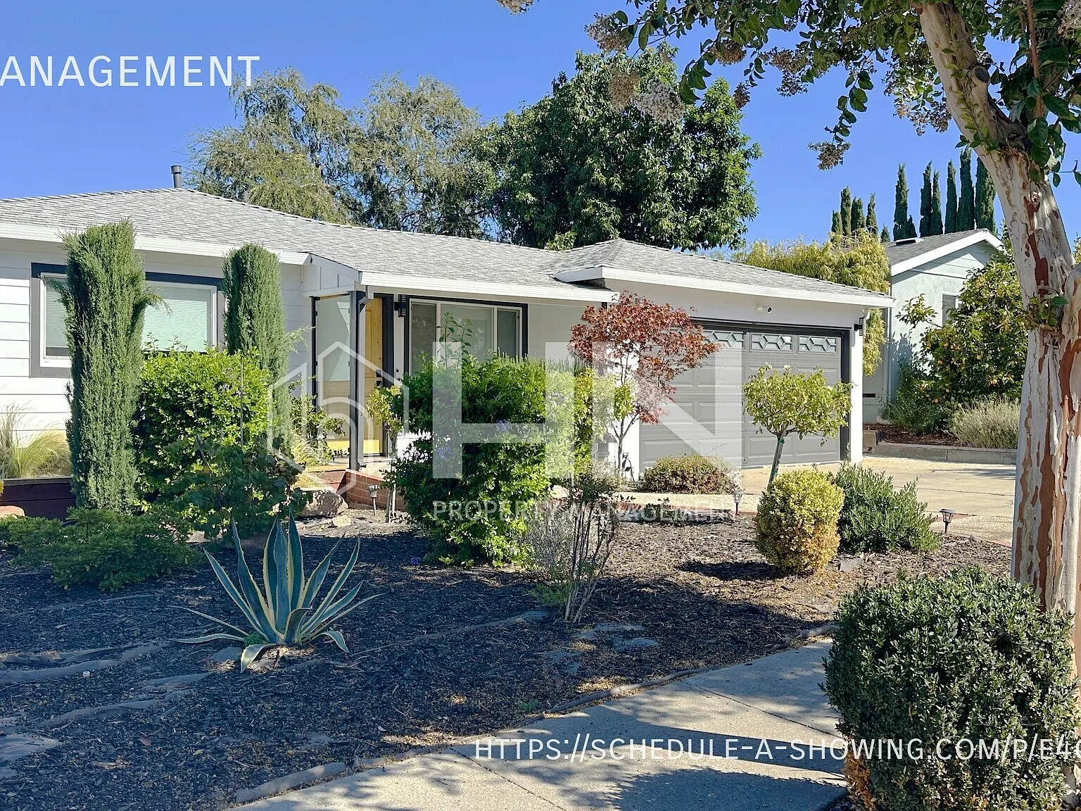 3 bed, 2.0 bath, 1658 sqft, $5,200 — Photo 2