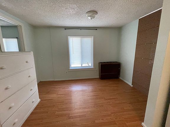 4th image of 377 SE Ella St #381