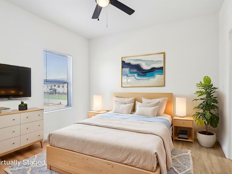 1st image of 100 Rose Ann Ave #121
