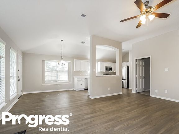 3rd image of 6726 Glenhope Dr