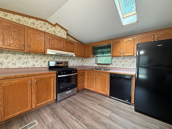 5th image of 700 Culbertson Dr Lot 19A