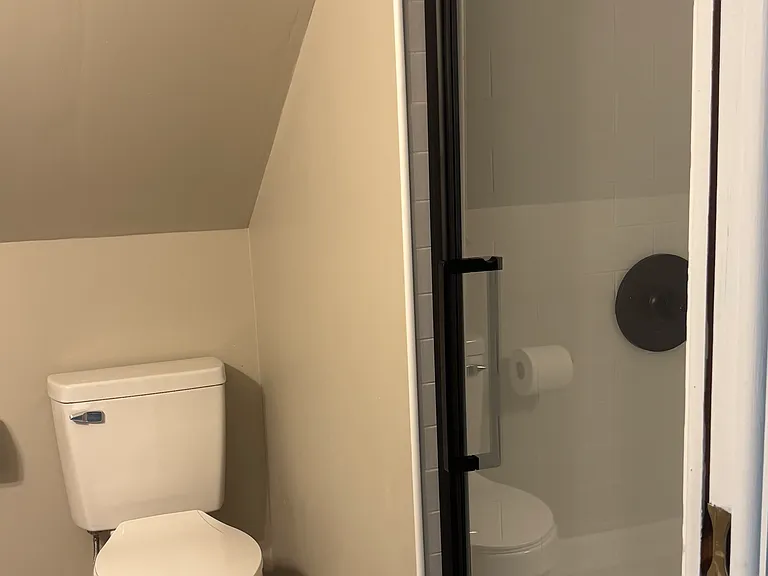 56 Winston Dr — Photo 15