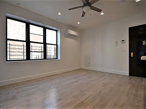 4th image of 218 E 36th St #3B