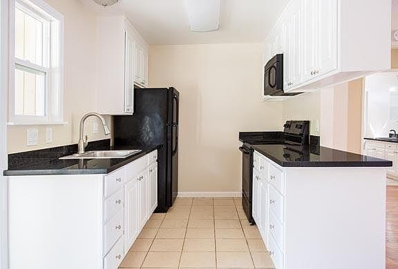 2nd image of 355 Boyes Blvd APT 3