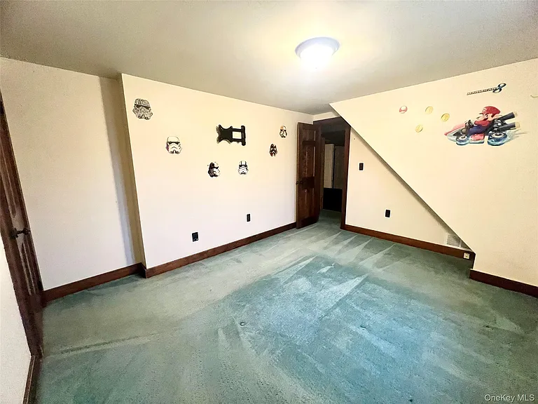 57 Hubbard Rd — Photo 17