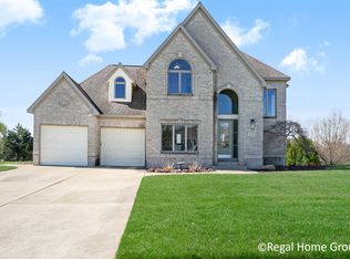 926 River Rock Dr NE, Comstock Park, MI 49321